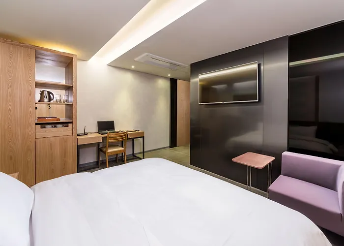 Hotel Capace Gangnam 3*